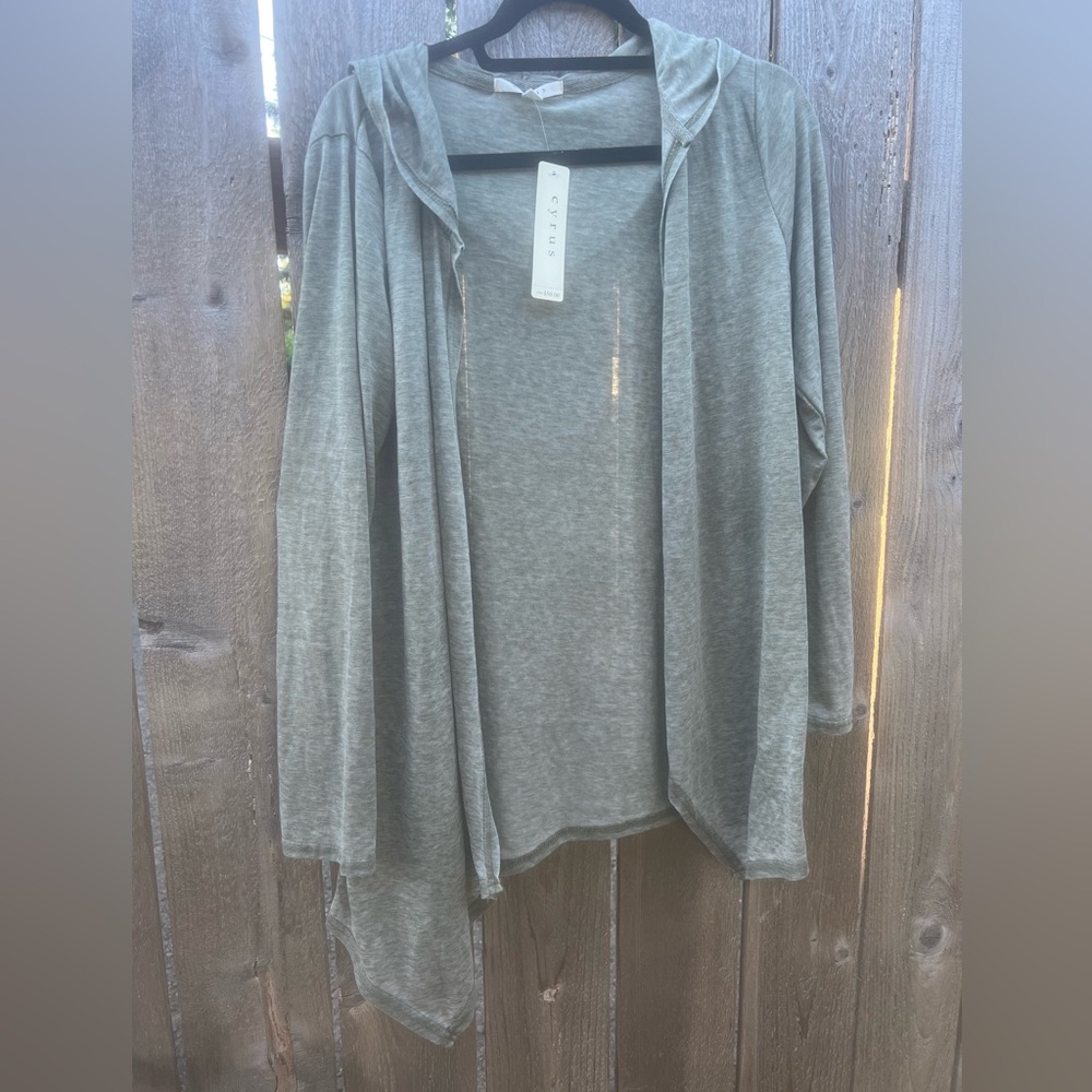 Women’s long sleeve cardigan